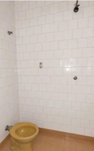 Casa à venda com 230m², 3 quartos e 2 vagasBanheiro