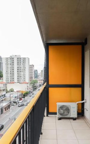 Apartamento à venda com 33m², 1 quarto e sem vaga Apartamento à venda com 33m², 1 quarto e sem vagaVaranda