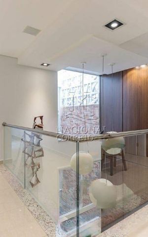 Casa à venda com 372m², 4 quartos e 4 vagas