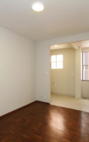 Studio à venda com 40m², 1 quarto e sem vagaSala