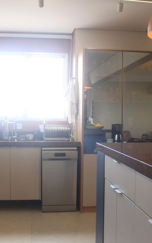 Apartamento à venda com 142m², 3 quartos e 2 vagasCozinha