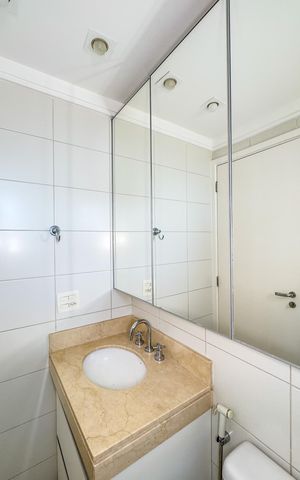 Apartamento à venda com 147m², 3 quartos e 3 vagasBanheiro da Suíte 2