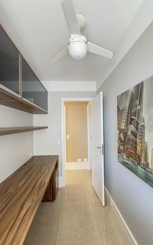 Apartamento à venda com 147m², 3 quartos e 3 vagasEscritório