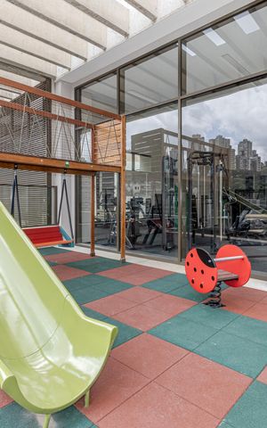 Apartamento para alugar com 95m², 3 quartos e 2 vagas Apartamento para alugar com 95m², 3 quartos e 2 vagasÁrea comum - Playground