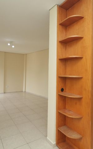 Casa para alugar com 70m², 1 quarto e 2 vagasCozinha