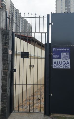 Casa para alugar com 70m², 1 quarto e 2 vagasPlaca