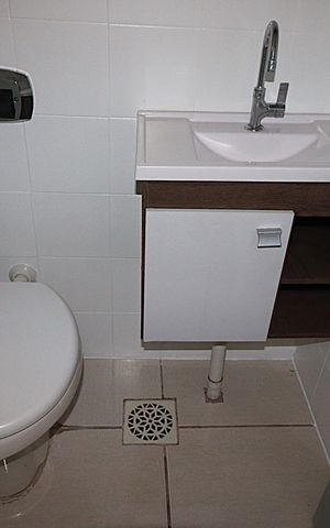 Apartamento à venda com 112m², 2 quartos e 1 vagaBanheiro