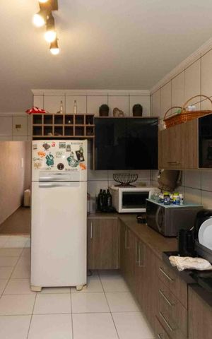 Casa à venda com 500m², 3 quartos e 3 vagas Casa à venda com 500m², 3 quartos e 3 vagasCozinha
