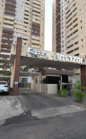 Apartamento para alugar com 64m², 2 quartos e 1 vaga Apartamento para alugar com 64m², 2 quartos e 1 vagaFachada