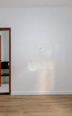 Casa à venda com 180m², 3 quartos e 2 vagas