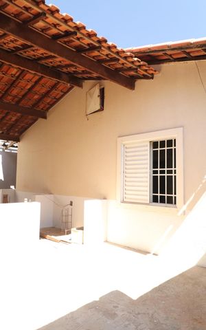 Casa para alugar com 200m², 4 quartos e 3 vagasQuintal - Varanda