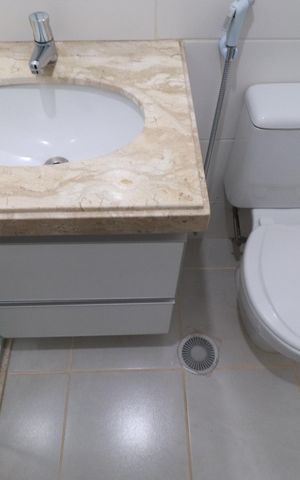 Apartamento para alugar com 65m², 2 quartos e 1 vagaBanheiro suite 