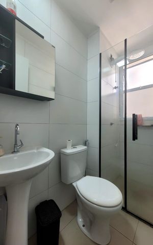 Apartamento para alugar com 54m², 2 quartos e 1 vaga Apartamento para alugar com 54m², 2 quartos e 1 vagaBanheiro