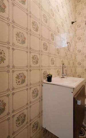 Casa à venda com 260m², 5 quartos e 6 vagasLavabo