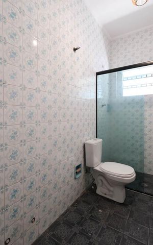 Casa à venda com 260m², 5 quartos e 6 vagasBanheiro