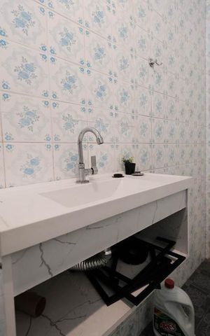 Casa à venda com 260m², 5 quartos e 6 vagasBanheiro