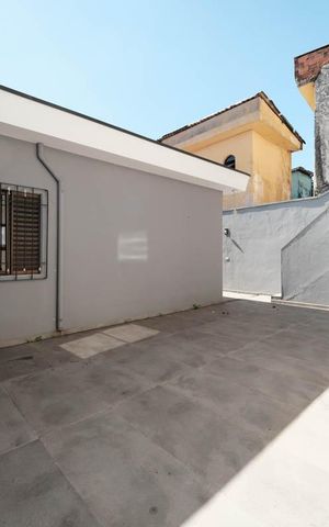 Casa à venda com 260m², 5 quartos e 6 vagasÁrea externa
