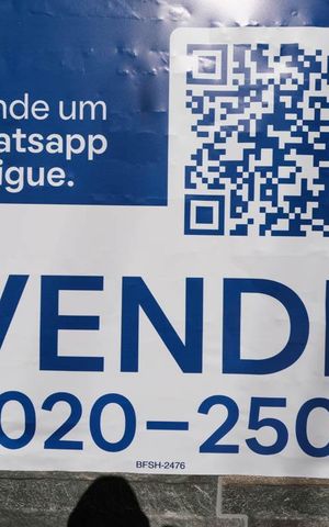 Casa à venda com 260m², 5 quartos e 6 vagasPlaca