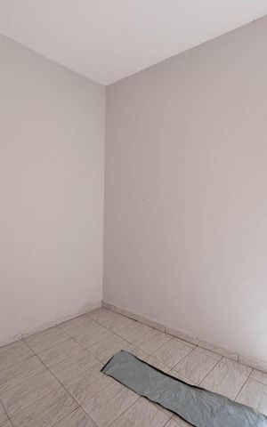 Casa à venda com 260m², 5 quartos e 6 vagasEdícula - Suíte