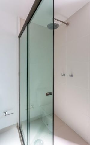 Apartamento à venda com 186m², 3 quartos e 4 vagasBanheiro 2