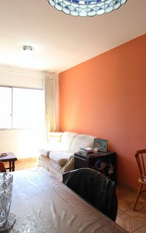 Apartamento para alugar com 65m², 2 quartos e 1 vagaSala