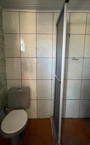 Casa para alugar com 28m², 1 quarto e 1 vaga Casa para alugar com 28m², 1 quarto e 1 vagaBanheiro