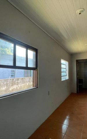Casa para alugar com 28m², 1 quarto e 1 vaga Casa para alugar com 28m², 1 quarto e 1 vagaSala