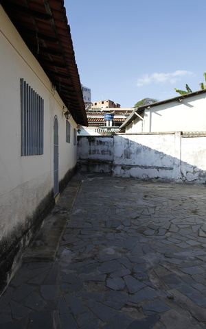 Casa para alugar com 150m², 2 quartos e sem vagaVaranda