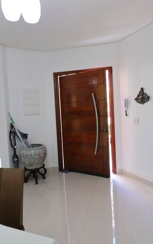 Casa à venda com 248m², 5 quartos e 3 vagasSala de jantar