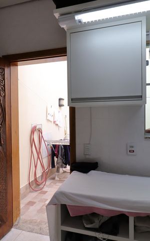Casa à venda com 248m², 5 quartos e 3 vagasÁrea de Serviço