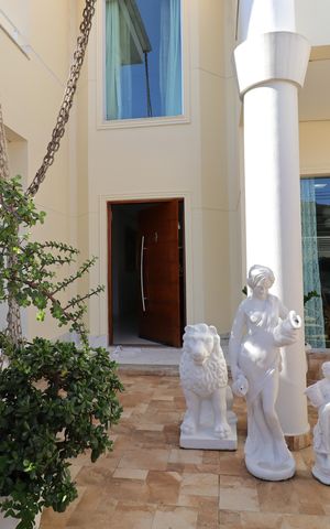 Casa à venda com 248m², 5 quartos e 3 vagasQuintal