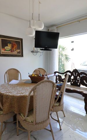 Casa à venda com 248m², 5 quartos e 3 vagasSala de jantar 2