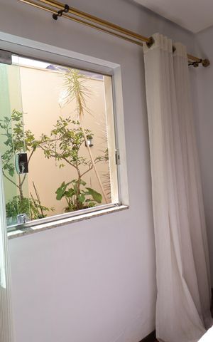 Casa à venda com 248m², 5 quartos e 3 vagasSuíte