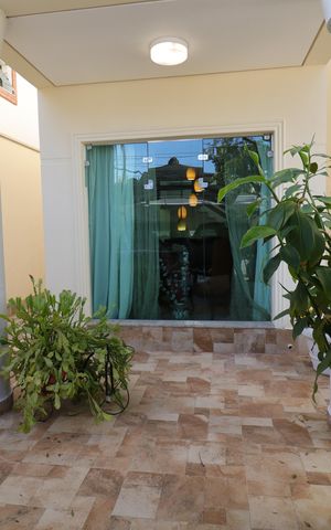 Casa à venda com 248m², 5 quartos e 3 vagasQuintal