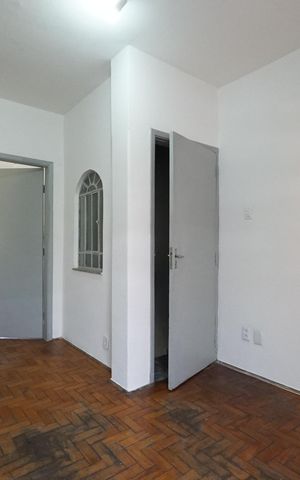 Casa de condomínio para alugar com 65m², 2 quartos e sem vagaSala