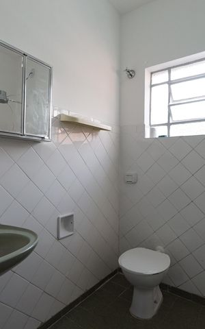 Casa de condomínio para alugar com 65m², 2 quartos e sem vagaBanheiro