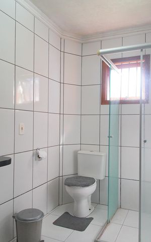 Casa à venda com 300m², 5 quartos e 2 vagasBanheiro 1