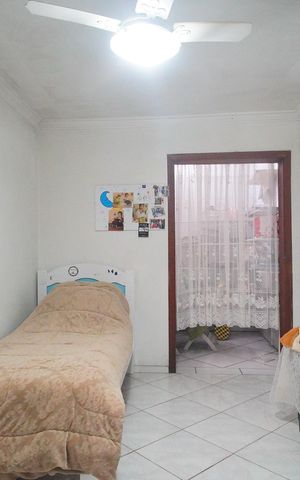 Casa à venda com 300m², 5 quartos e 2 vagasQuarto 1