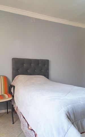 Casa à venda com 300m², 5 quartos e 2 vagasQuarto 2