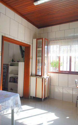 Casa à venda com 300m², 5 quartos e 2 vagasCozinha