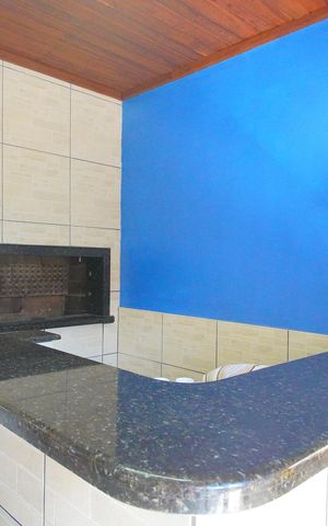 Casa à venda com 300m², 5 quartos e 2 vagasChurrasqueira
