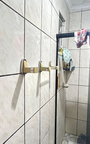 Casa à venda com 300m², 3 quartos e sem vaga Casa à venda com 300m², 3 quartos e sem vagaBanheiro 2