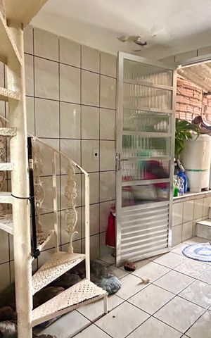 Casa à venda com 300m², 3 quartos e sem vaga Casa à venda com 300m², 3 quartos e sem vagaÁrea de Serviço