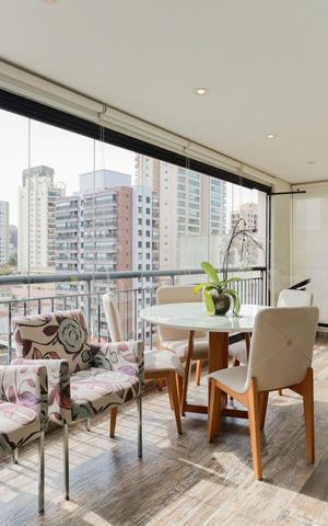 Apartamento à venda com 139m², 3 quartos e 2 vagas Apartamento à venda com 139m², 3 quartos e 2 vagasVaranda gourmet