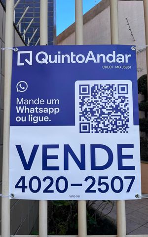 Apartamento à venda com 170m², 4 quartos e 2 vagas Apartamento à venda com 170m², 4 quartos e 2 vagasPLAQUNHA