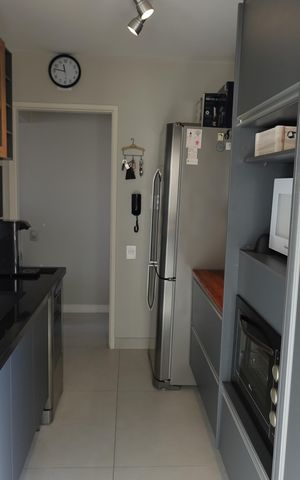Apartamento à venda com 55m², 2 quartos e 1 vaga Apartamento à venda com 55m², 2 quartos e 1 vagaCozinha