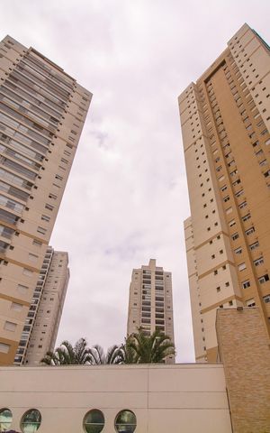 Apartamento à venda com 104m², 3 quartos e 2 vagasFachada