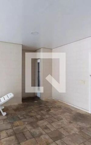 Apartamento para alugar com 44m², 2 quartos e 1 vagaÁrea comum