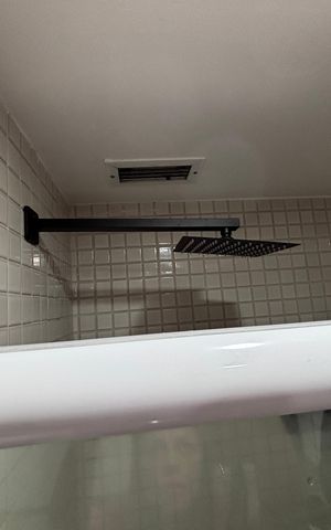 Apartamento à venda com 83m², 3 quartos e 2 vagas Apartamento à venda com 83m², 3 quartos e 2 vagasBanheiro