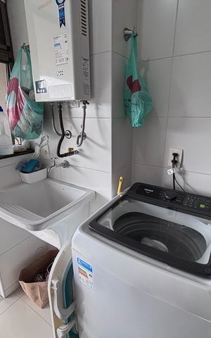 Apartamento à venda com 83m², 3 quartos e 2 vagas Apartamento à venda com 83m², 3 quartos e 2 vagasÁrea de Serviço